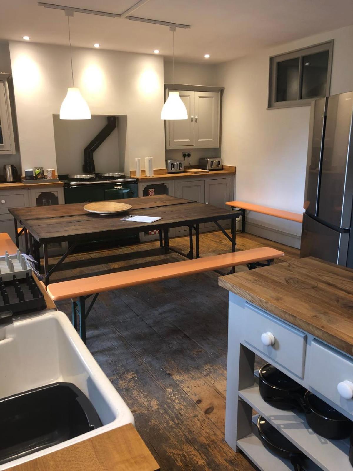 Higgihaus 7 Bed Sleeps Up To 18 Big Groups Best Location Bristol Exterior photo