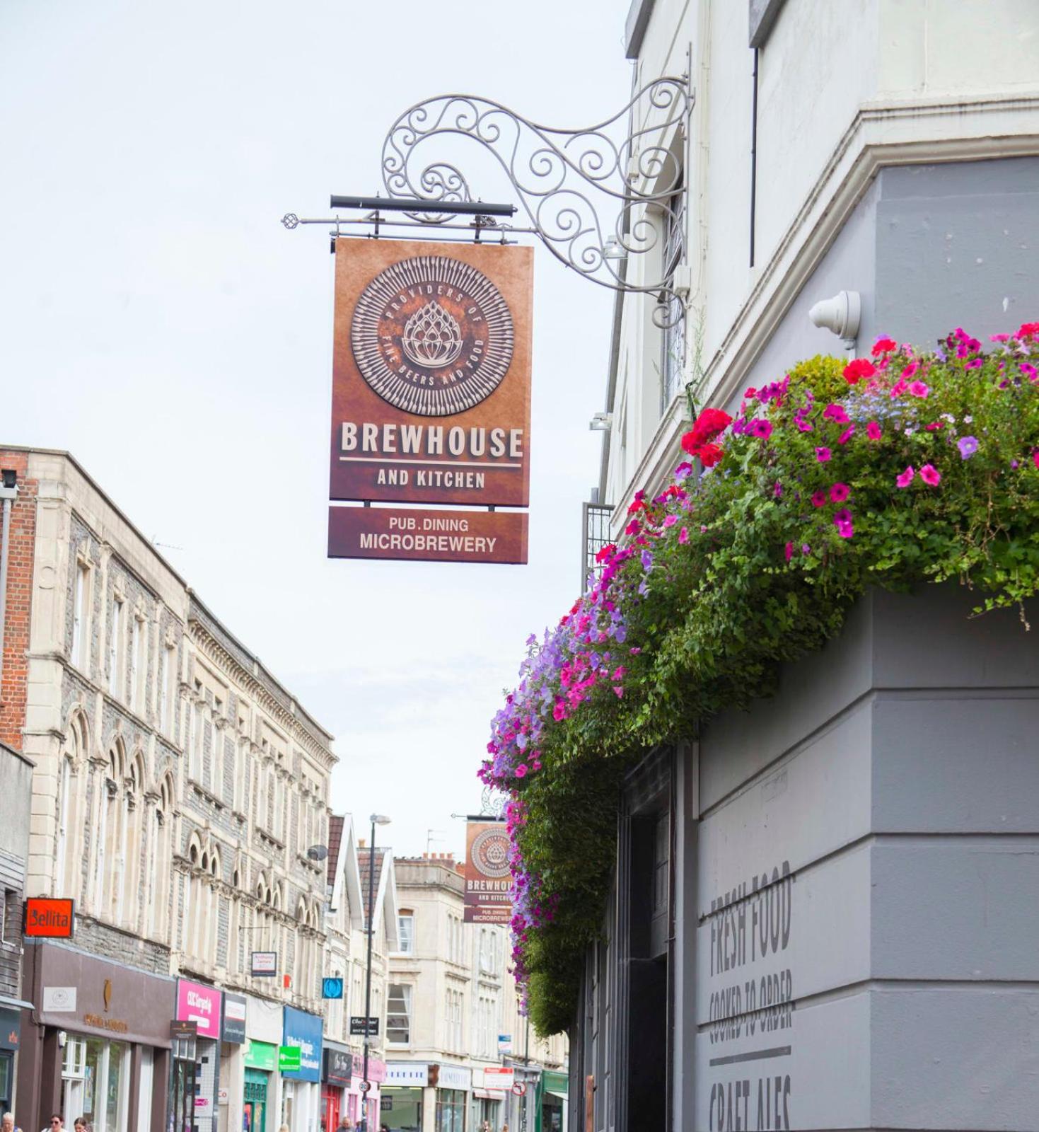 Higgihaus 7 Bed Sleeps Up To 18 Big Groups Best Location Bristol Exterior photo